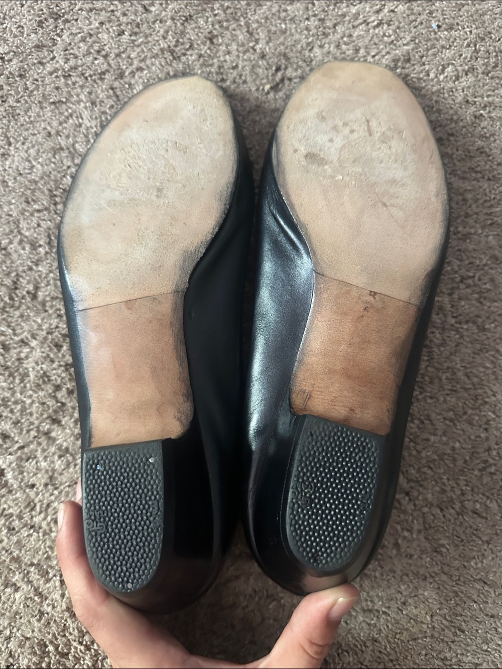 Salvatore Ferragamo Black Leather Vara Bow Flats with Gold Accent - Picture 6 of 7
